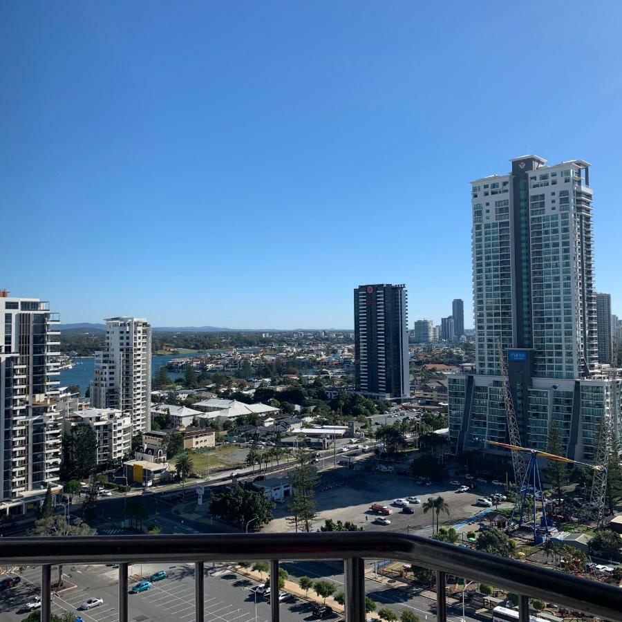High Floor Ocean View At Surfers Paradise - Hotel Studio Gold Coast Kültér fotó