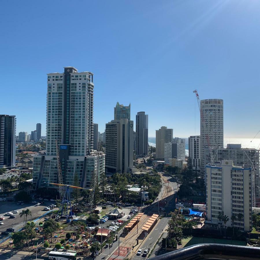 High Floor Ocean View At Surfers Paradise - Hotel Studio Gold Coast Kültér fotó